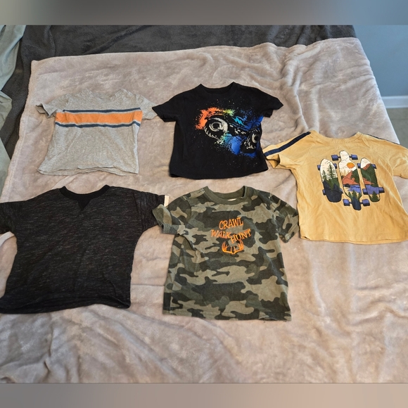 Lot of 5 short sleeve shirts - size 18 month - Picture 1 of 1